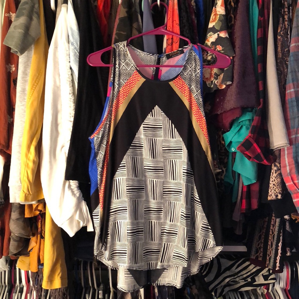 L multicolor tank top